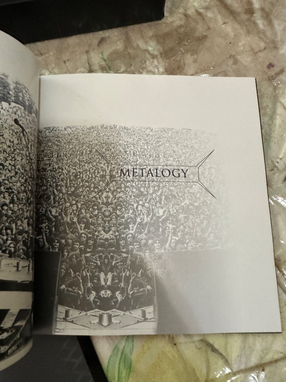 Judas Priest Metalogy 4CD/DVD 2004 Sony Box Set Booklet 80s Metal - Picture 10 of 15